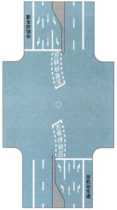 左转弯导向线、左弯待转区线